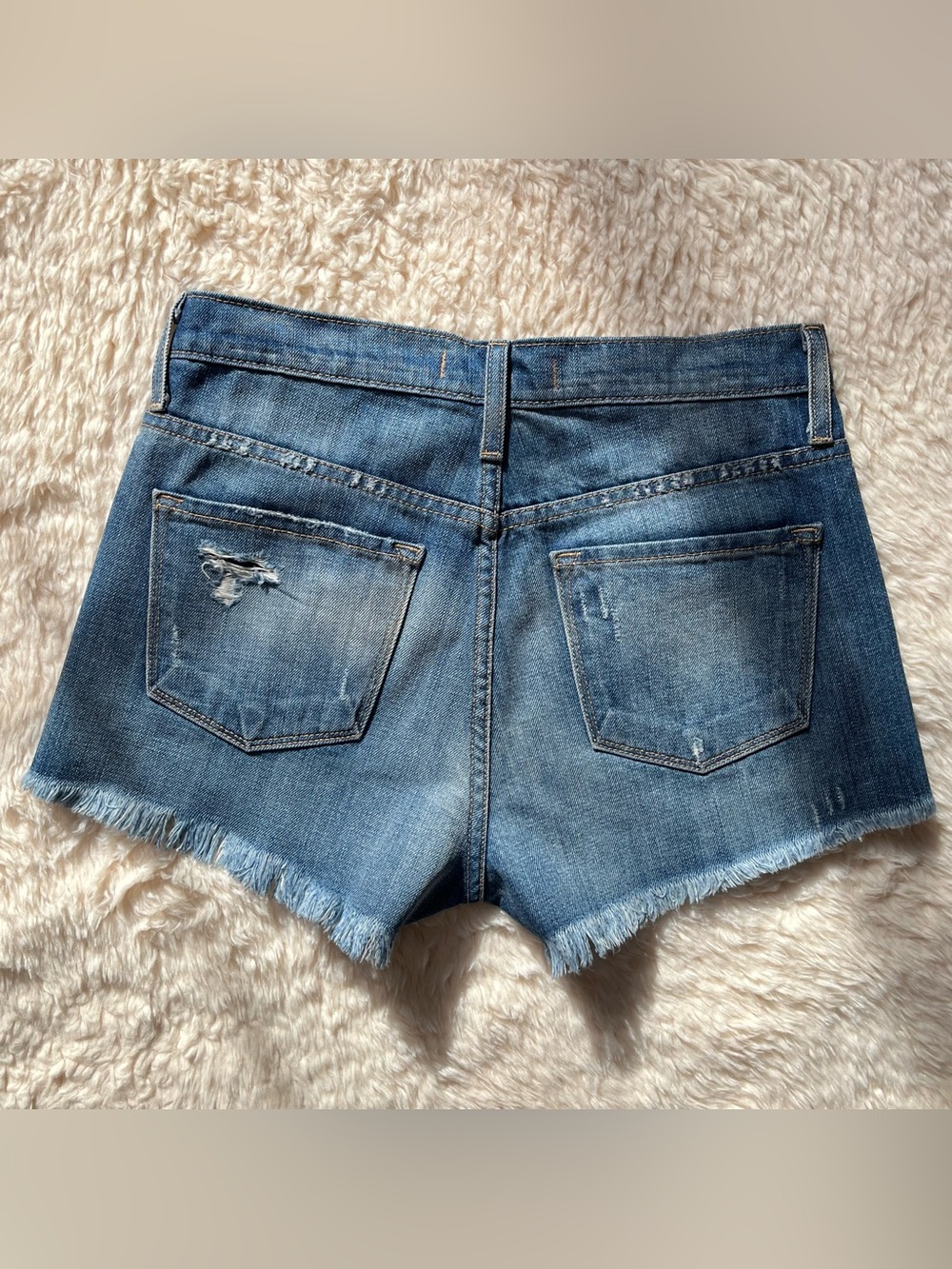 Flying Monkey Distressed Denim Cut Off Jean Shorts Mid-Rise Raw Hem Women’s 24 - Picture 2 of 7
